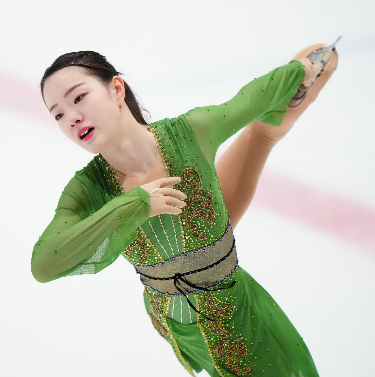 ジュニア女子フリーで演技する岡本真綸（撮影・江口和貴）