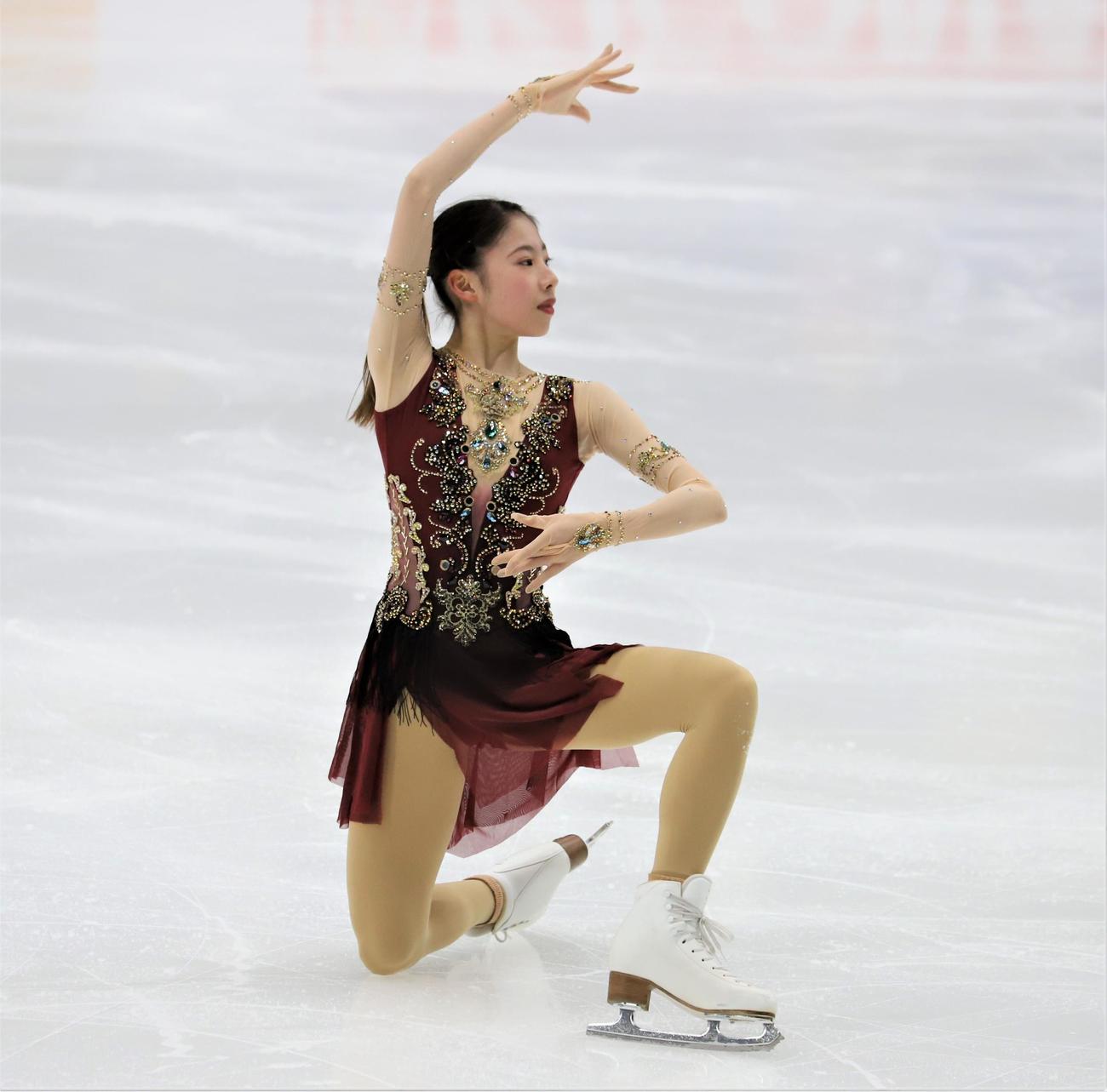 フィギュアスケートGPシリーズフィンランド大会の公式練習に臨む住吉（撮影・藤塚大輔）