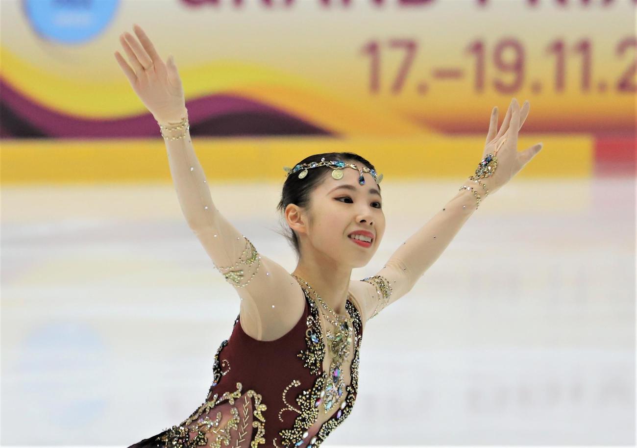 フィギュアスケートGPシリーズフィンランド大会　女子SPで演技を披露する住吉（撮影・藤塚大輔）