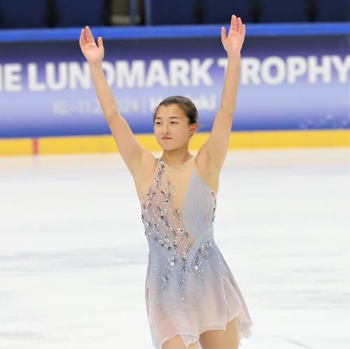 フィギュアスケートGPシリーズフィンランド大会　女子SP当日午前の公式練習に臨む坂本（撮影・藤塚大輔）