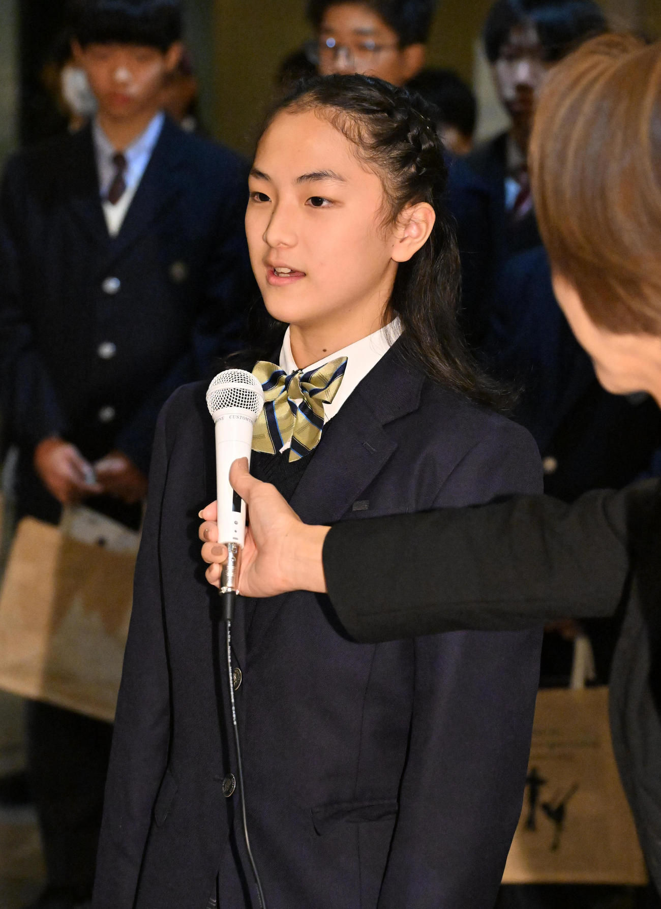 選手宣誓をする北谷美結（撮影・石井愛子）