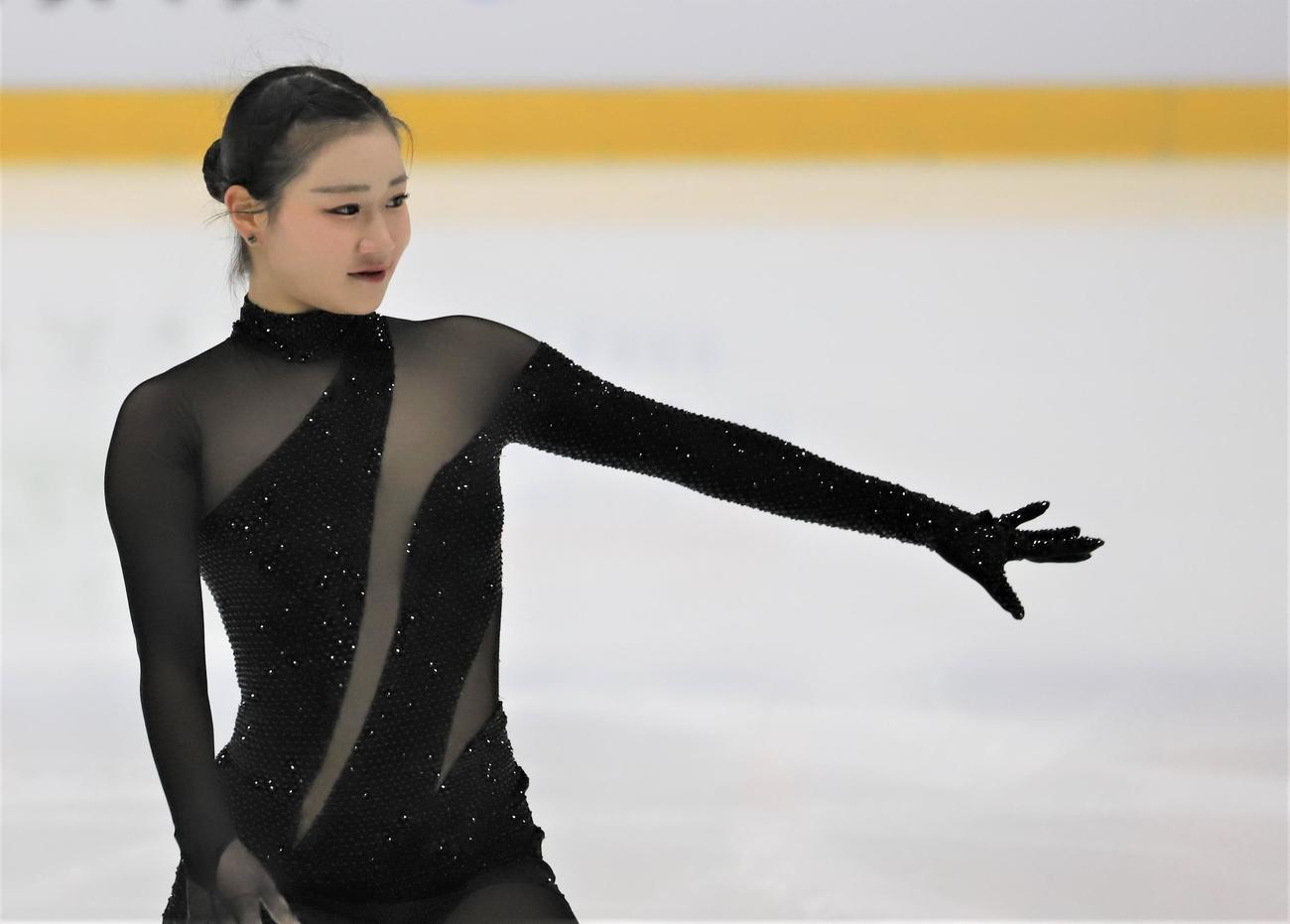 フィギュアスケートGPシリーズフィンランド大会　女子フリーで演技を披露する河辺（撮影・藤塚大輔）