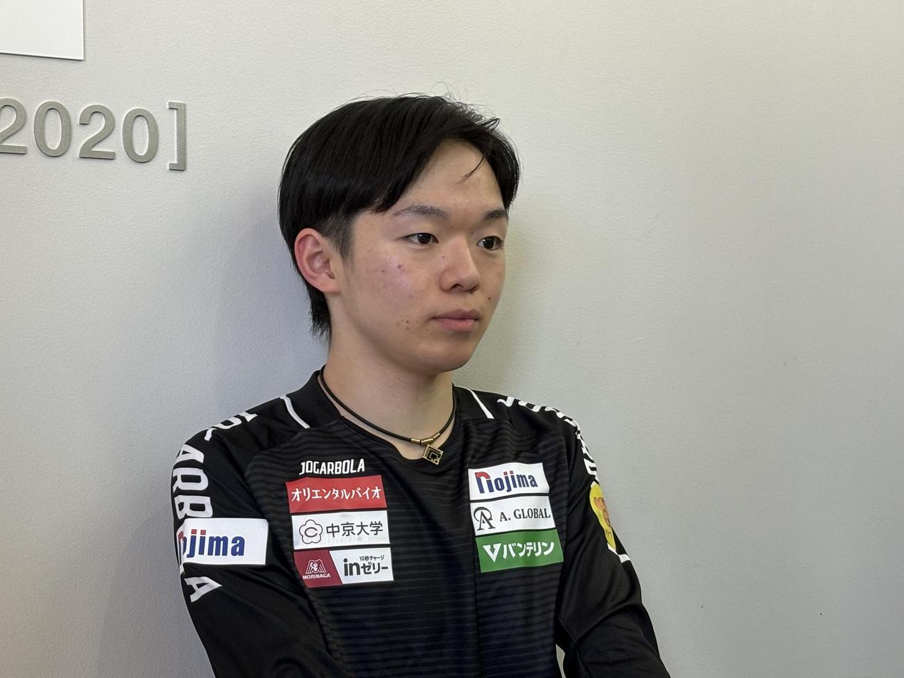 公開練習後に思いを語る鍵山優真（撮影・松本航）