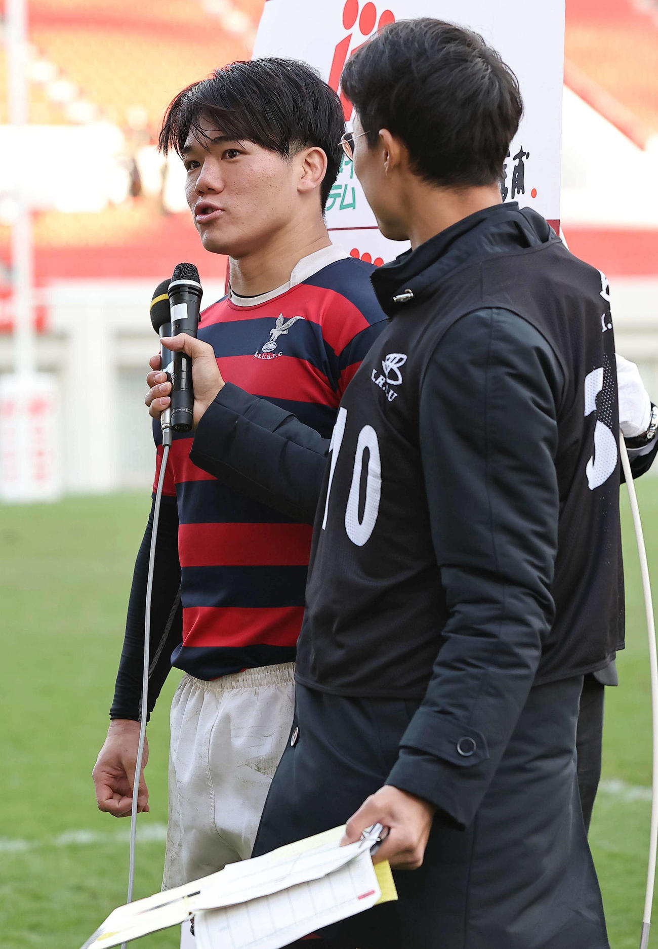 天理大対京産大　優勝インタビューに答える京産大・三木主将（撮影・上田博志）
