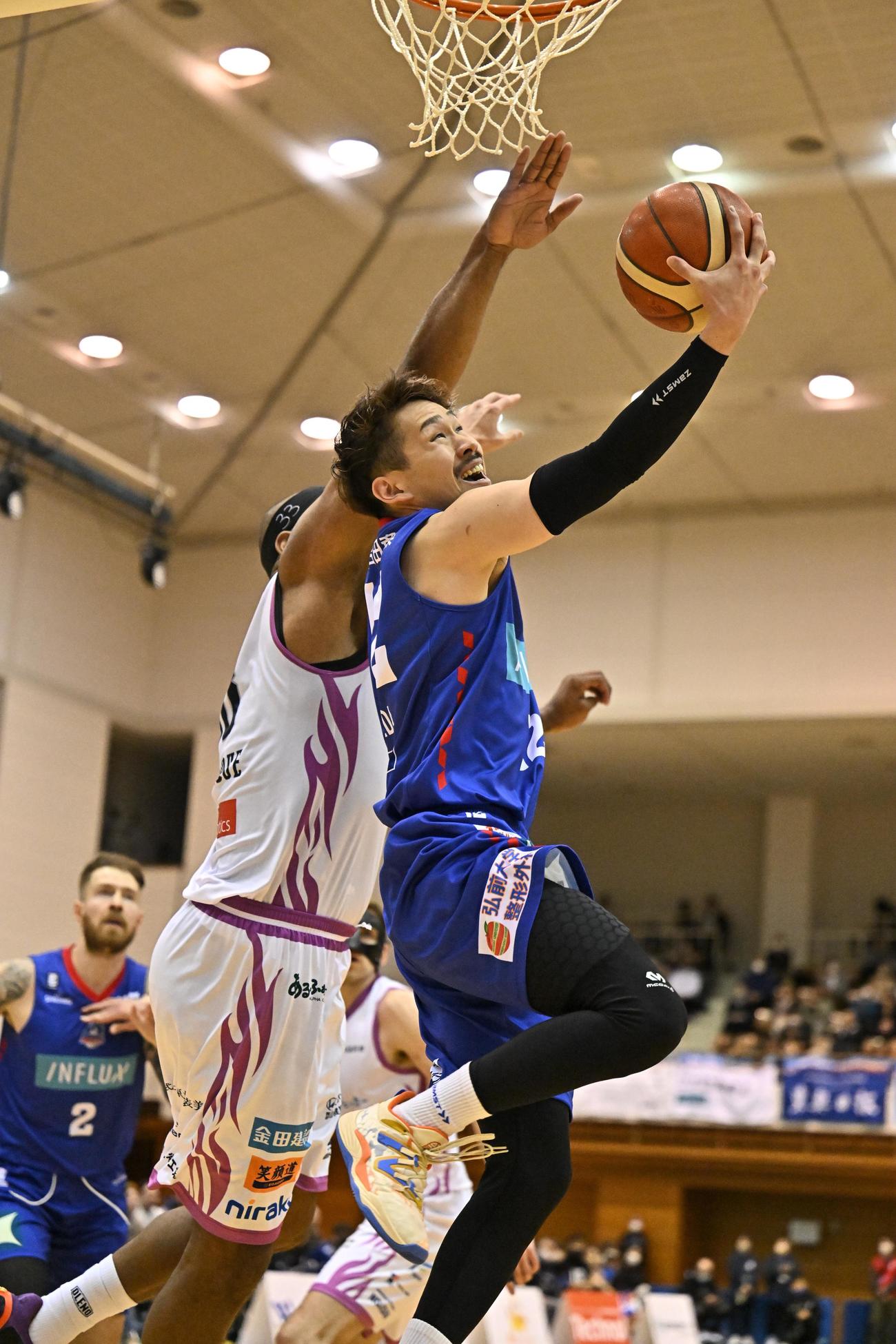 第2Q、シュートを狙う青森池田（C）B．LEAGUE