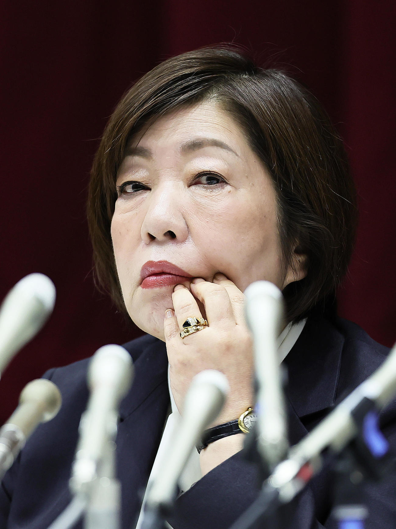 会見に臨む日大・林真理子理事長（撮影・足立雅史）
