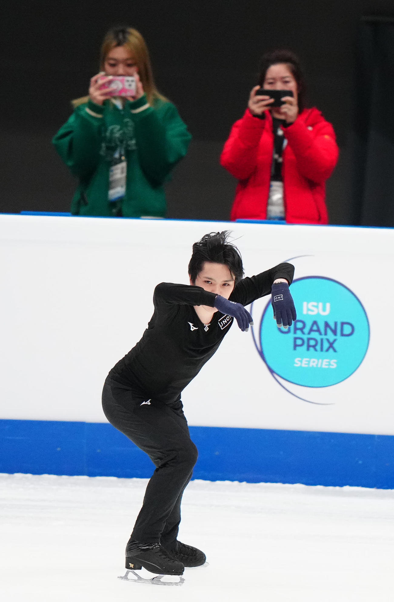 フィギュアスケートGPファイナルの公式練習に臨む宇野（撮影・江口和貴）