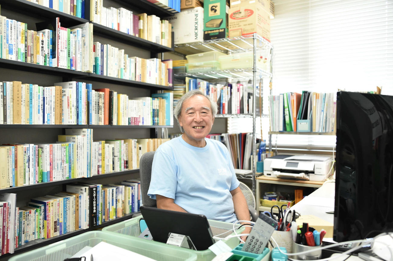 「学園をまとめるにはスポーツの力が必要」と話す杉浦理事長