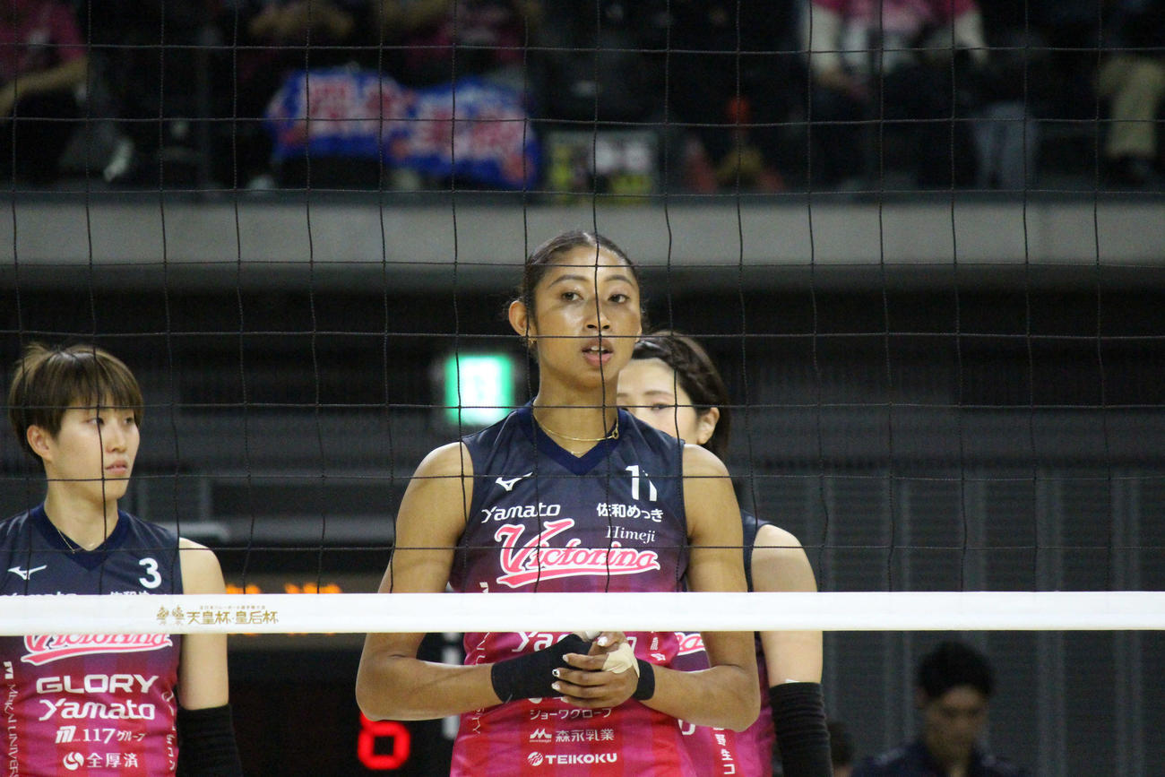 集中する姫路の宮部藍梨（撮影・勝部晃多）