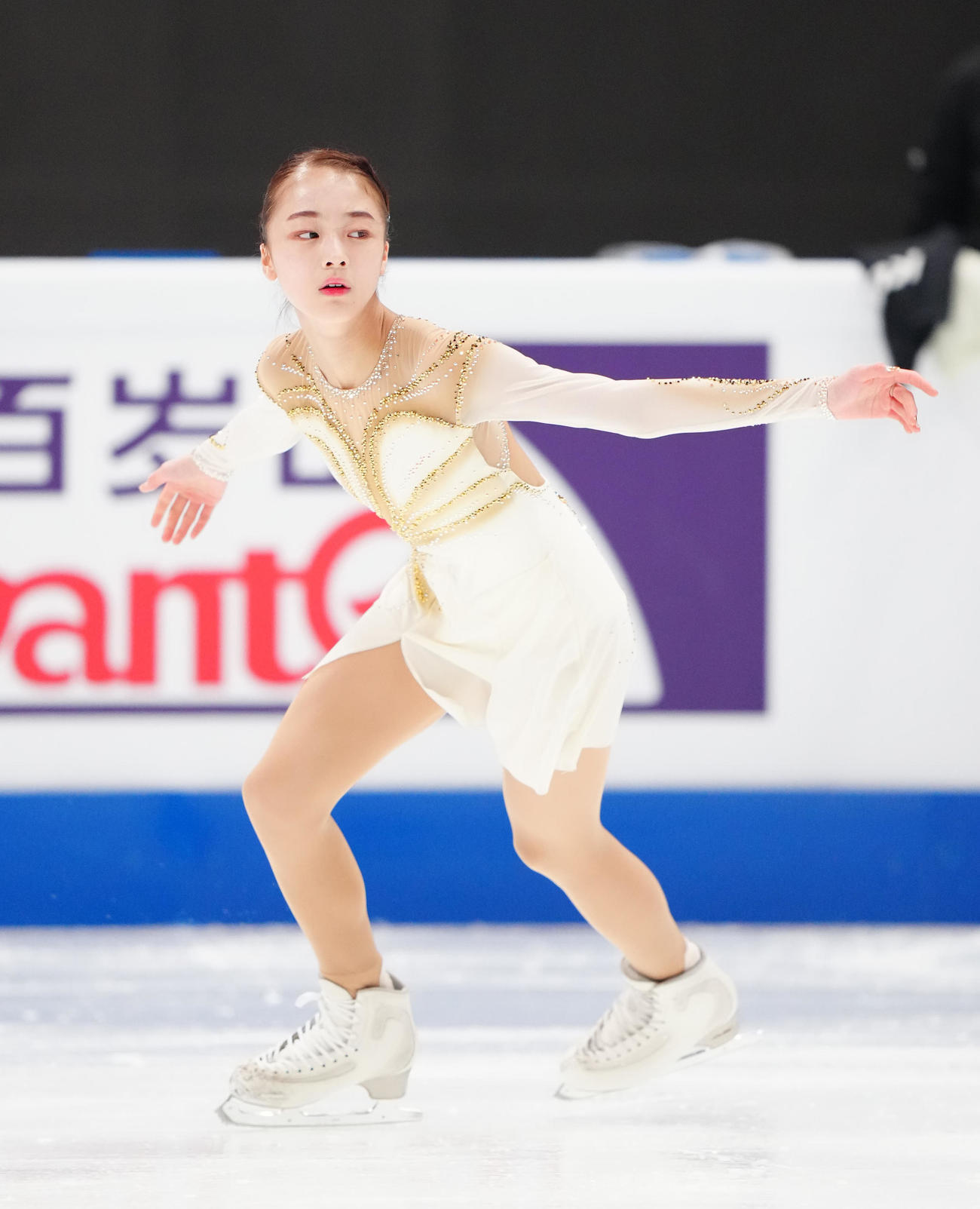 公式練習に臨むジュニア女子の上薗（撮影・江口和貴）