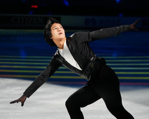 フィギュアスケートGPファイナル　エキシビションに臨む男子3位のシャオイムファ（撮影・江口和貴）