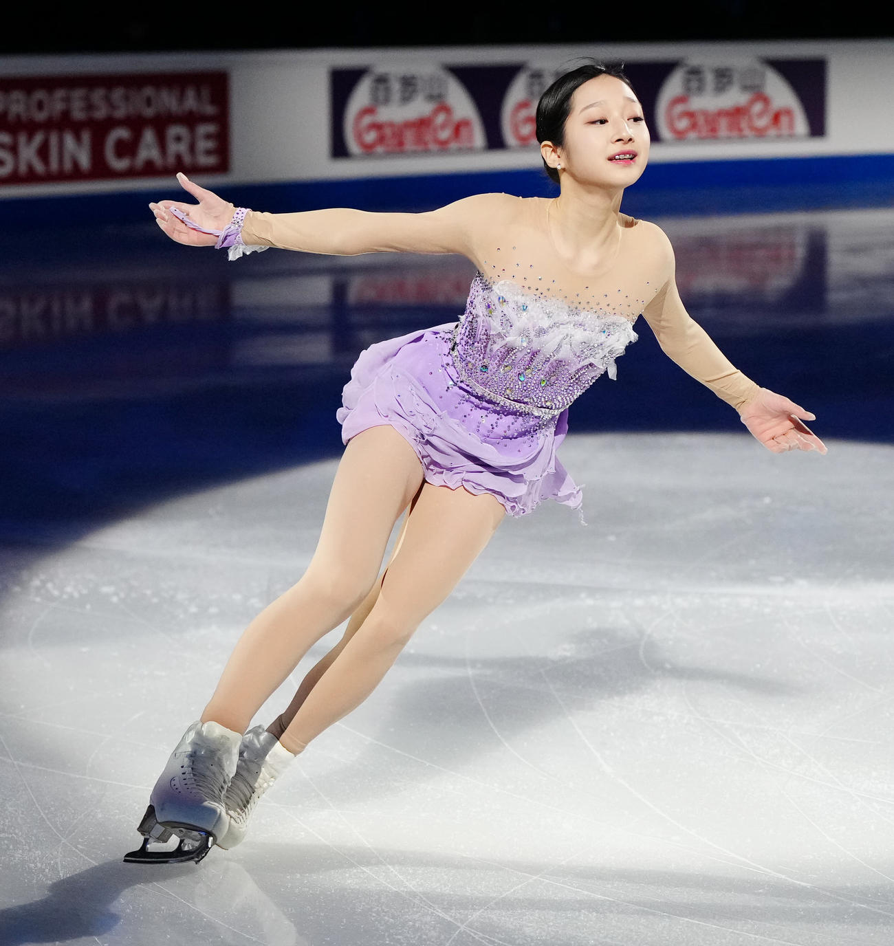 フィギュアスケートGPファイナルのエキシビションに臨むジュニア女子2位のシン・ジア（撮影・江口和貴）