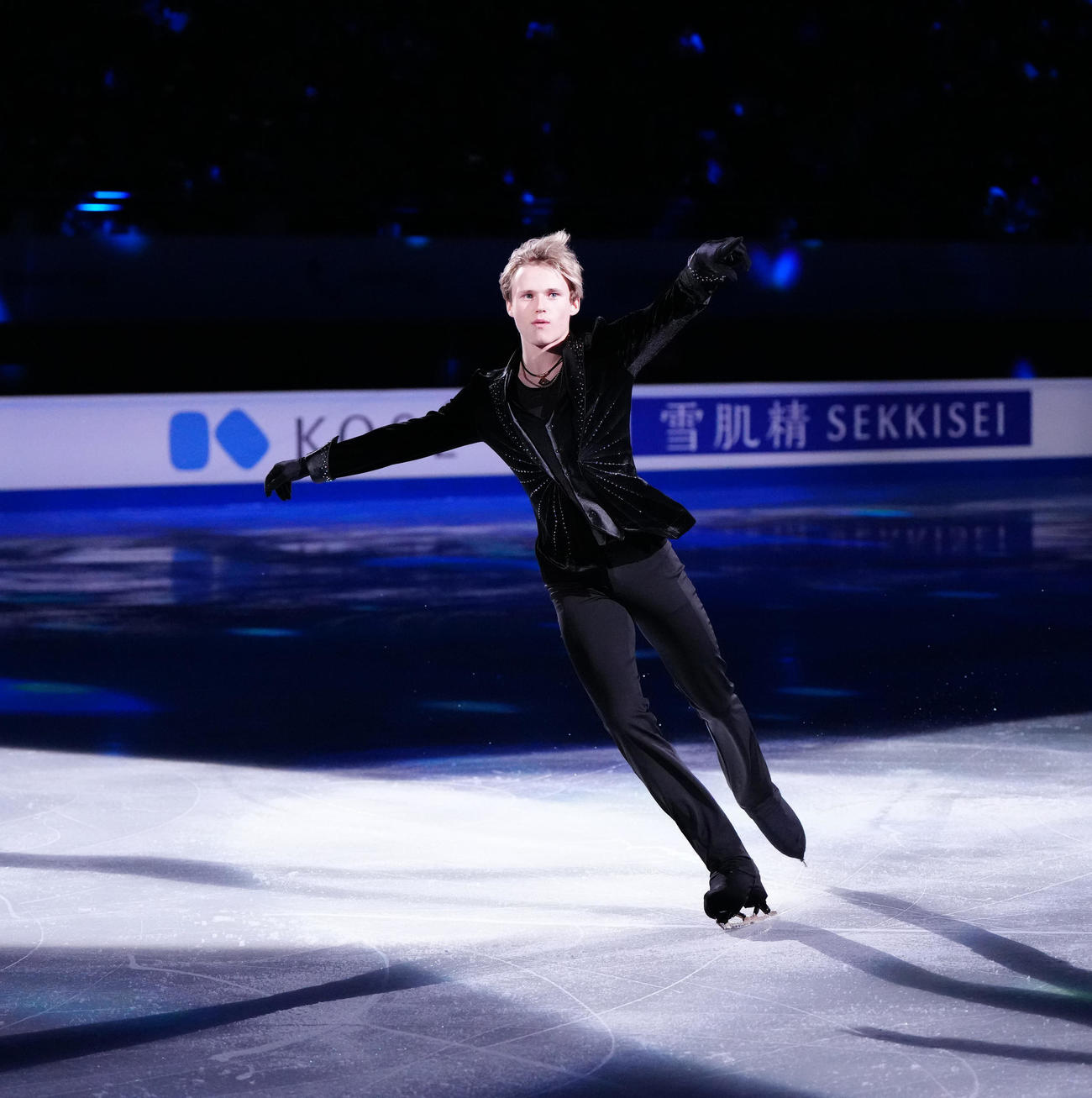 フィギュアスケートGPファイナルのエキシビションに臨む男子優勝のマリニン（撮影・江口和貴）