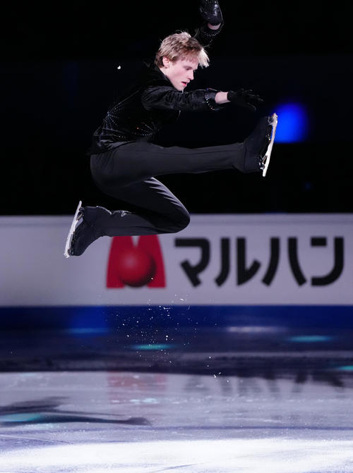 フィギュアスケートGPファイナルのエキシビションに臨む男子優勝のマリニン（撮影・江口和貴）