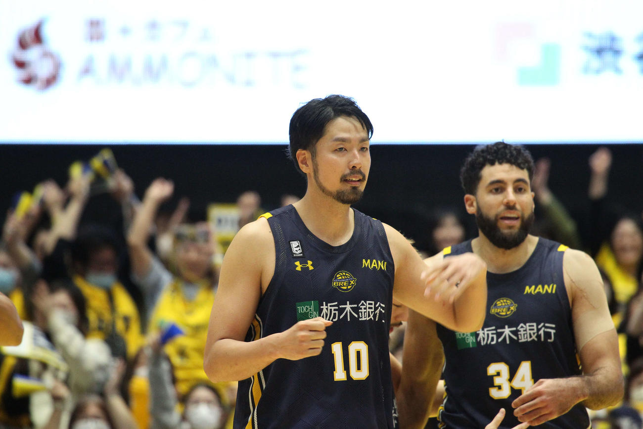 宇都宮対川崎　2試合連続して30分以上プレーし、2連勝に貢献した宇都宮竹内公輔（撮影・沢田啓太郎）