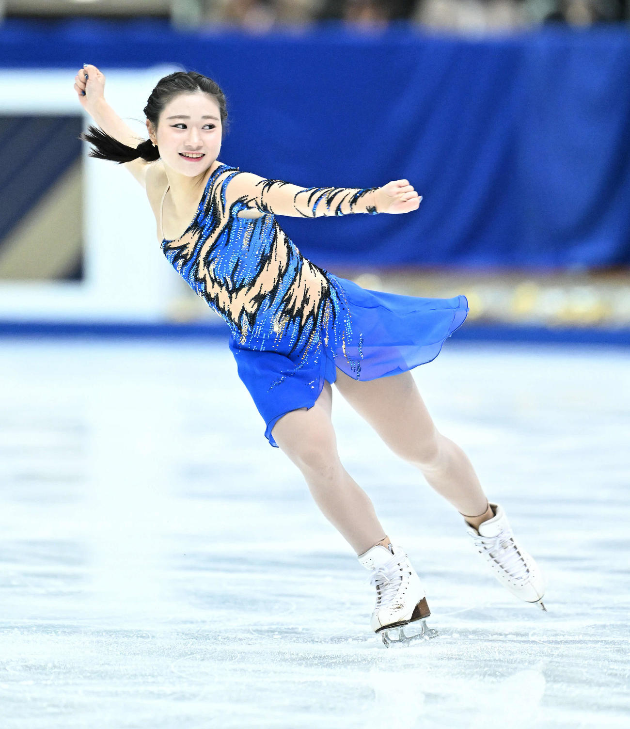 女子SPの演技をする河辺（撮影・滝沢徹郎）