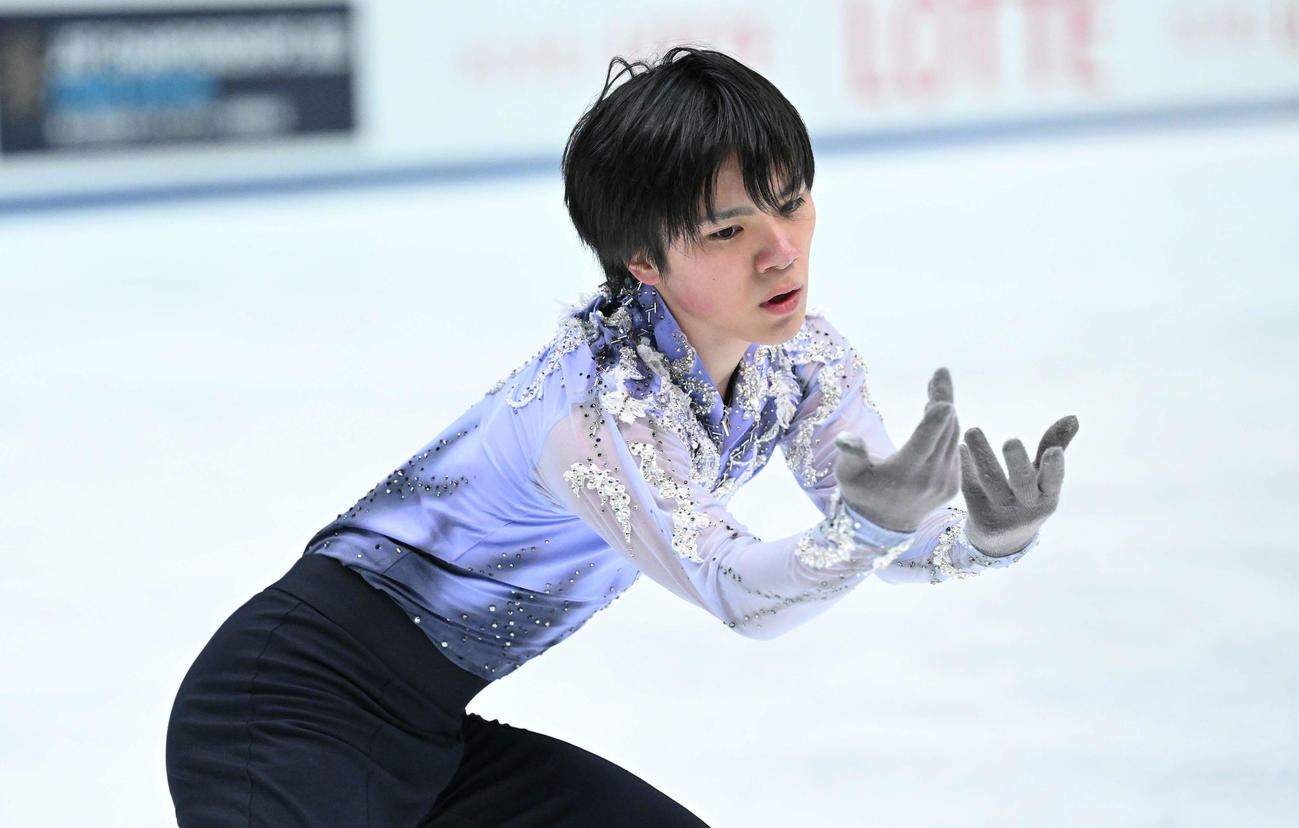 男子ショートプログラムの練習をする宇野（撮影・滝沢徹郎）