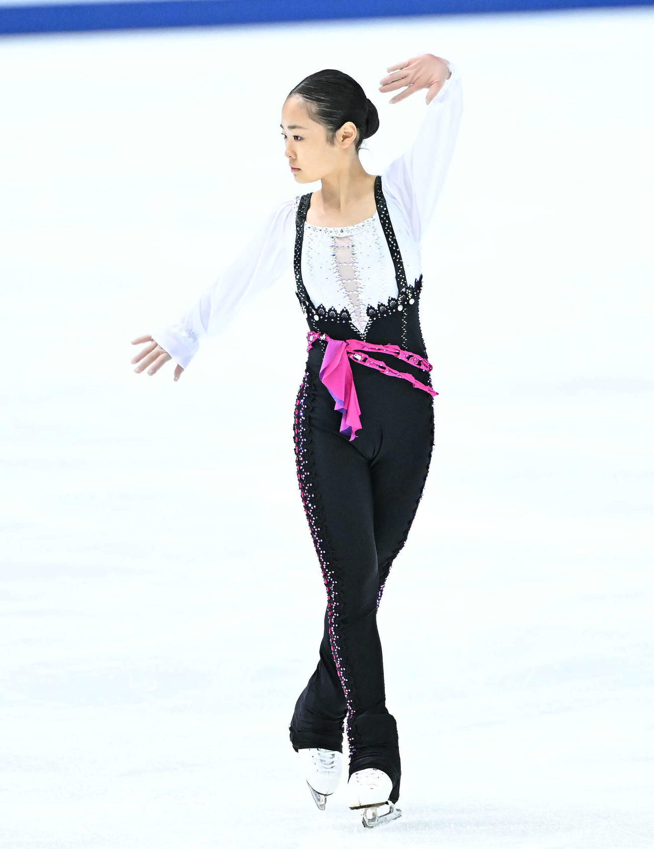 女子SPの公式練習をする島田（撮影・滝沢徹郎）