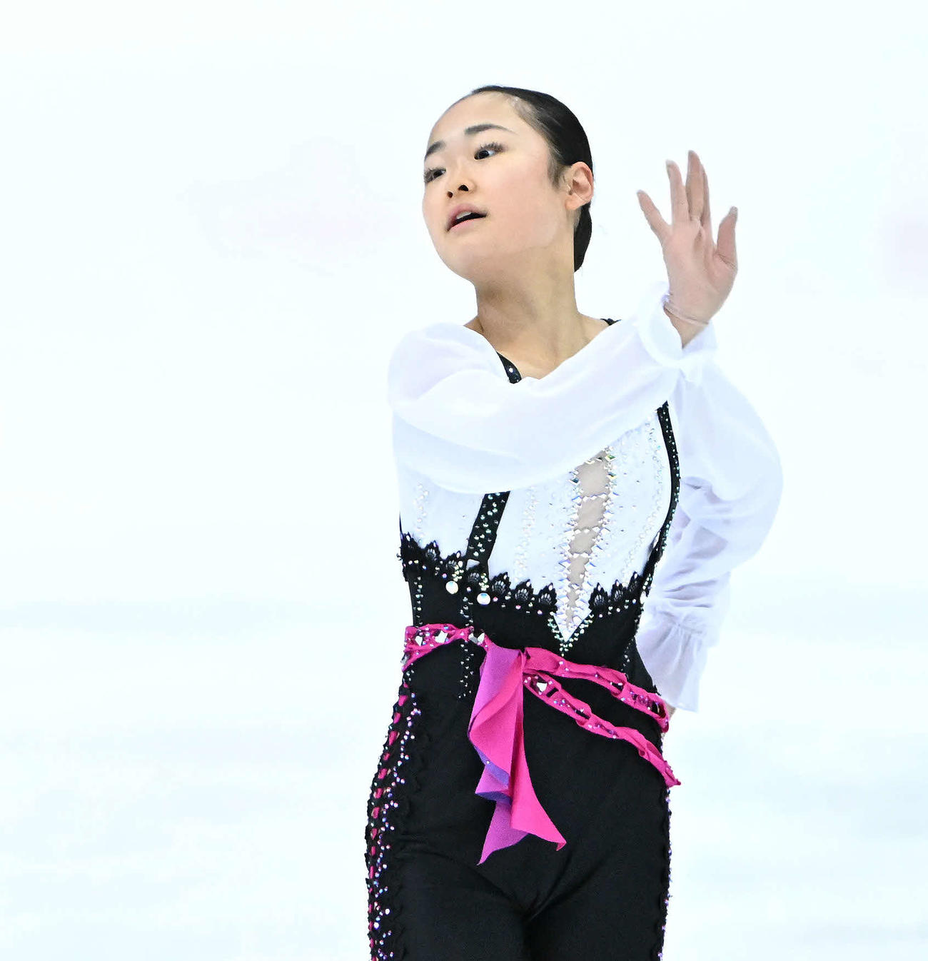 女子SPの公式練習をする島田（撮影・滝沢徹郎）