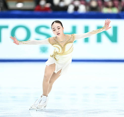 女子フリーの演技をする上薗（撮影・滝沢徹郎）