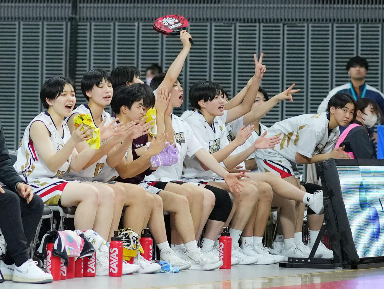 浜松開誠館対慶進　慶進に勝利し歓喜する浜松開誠館の選手たち（撮影・横山健太）