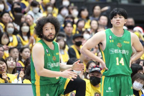 バスケ】宇都宮がサードユニホームを披露 珍しい緑色に選手もファンも