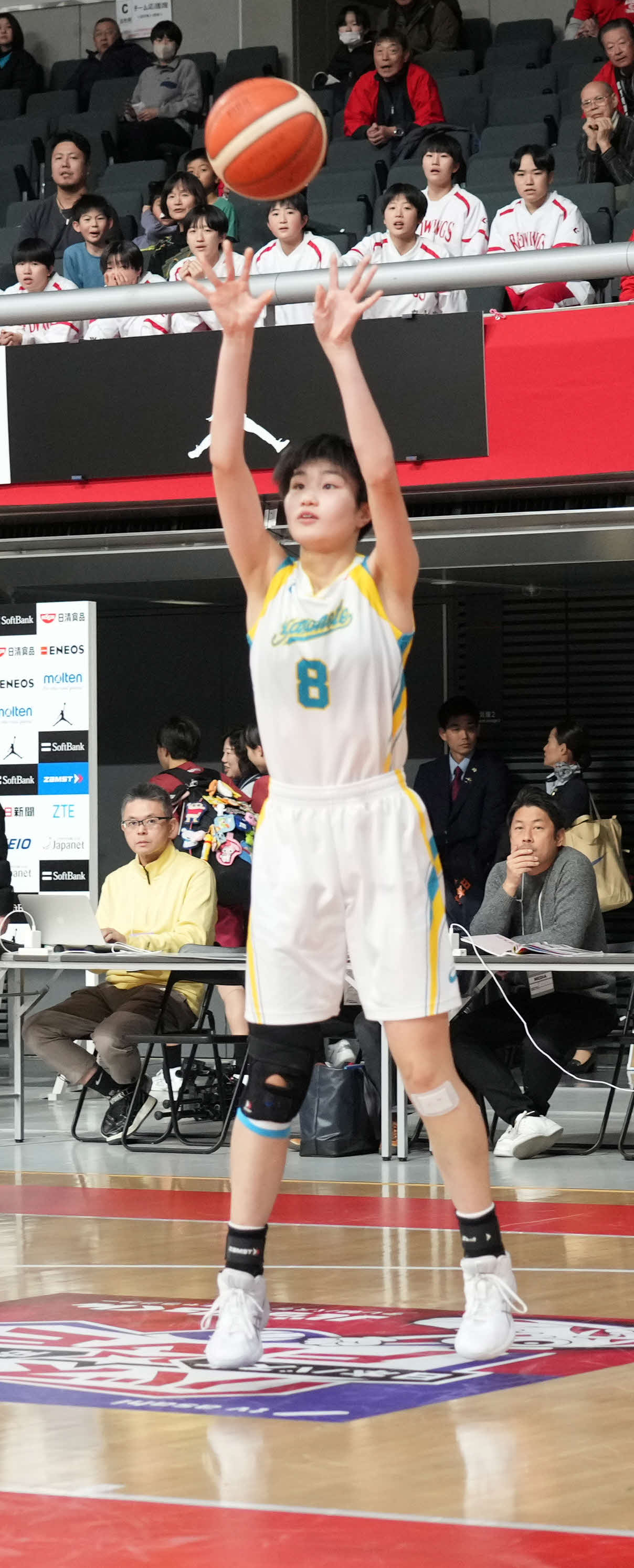 札幌山の手対足羽　延長、3ポイントシュートを決める札幌山の手・大山（撮影・小沢裕）