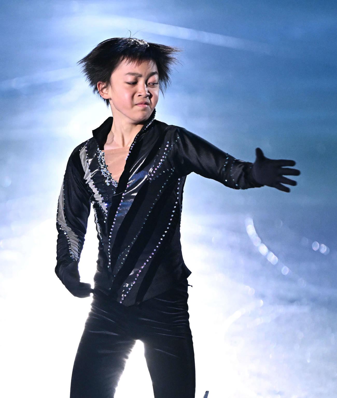 エキシビションで演技する岡崎（撮影・滝沢徹郎）