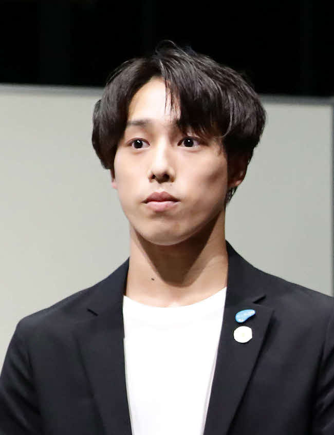 「知って、肝炎プロジェクト　世界・日本肝炎デー」（2021年7月29日）に出席した際の佐藤三兄弟の長男・綾人