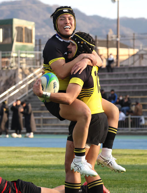 高校ラグビー】仙台育英が東北勢対決制す 快勝の勢いそのまま2回戦も