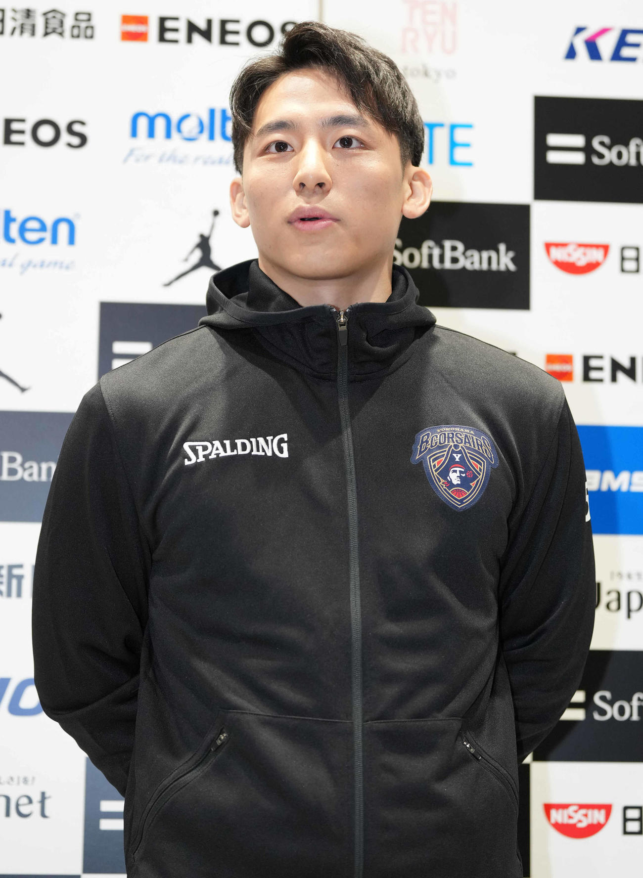 男子決勝を前に囲み取材に応じる横浜BC河村（撮影・鈴木みどり）