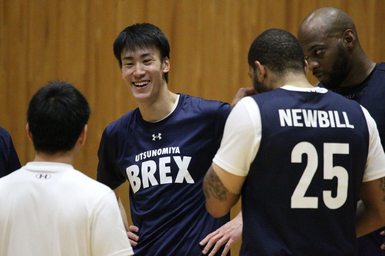 かつて特別指定選手として在籍した大阪との試合に向けて調整を行った宇都宮の高島（撮影・沢田啓太郎）