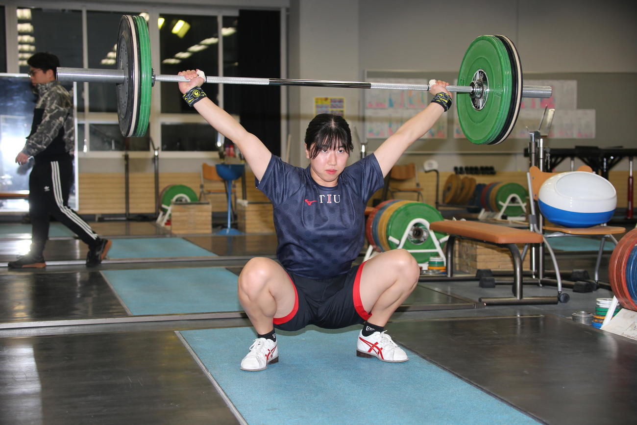 瀬川はパリ五輪出場権獲得に向けトレーニングを行う（撮影・中島洋尚）