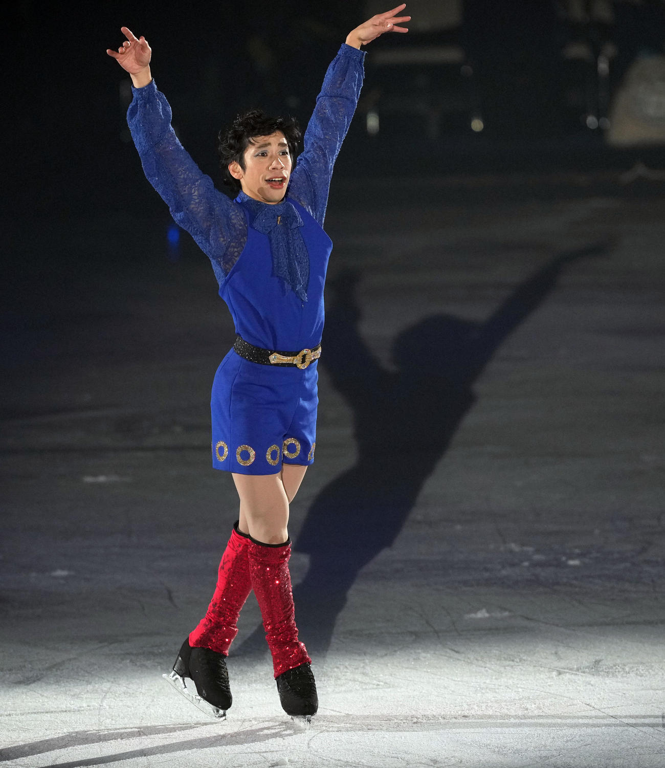ファンの声援に応える織田信成さん（撮影・たえ見朱実）