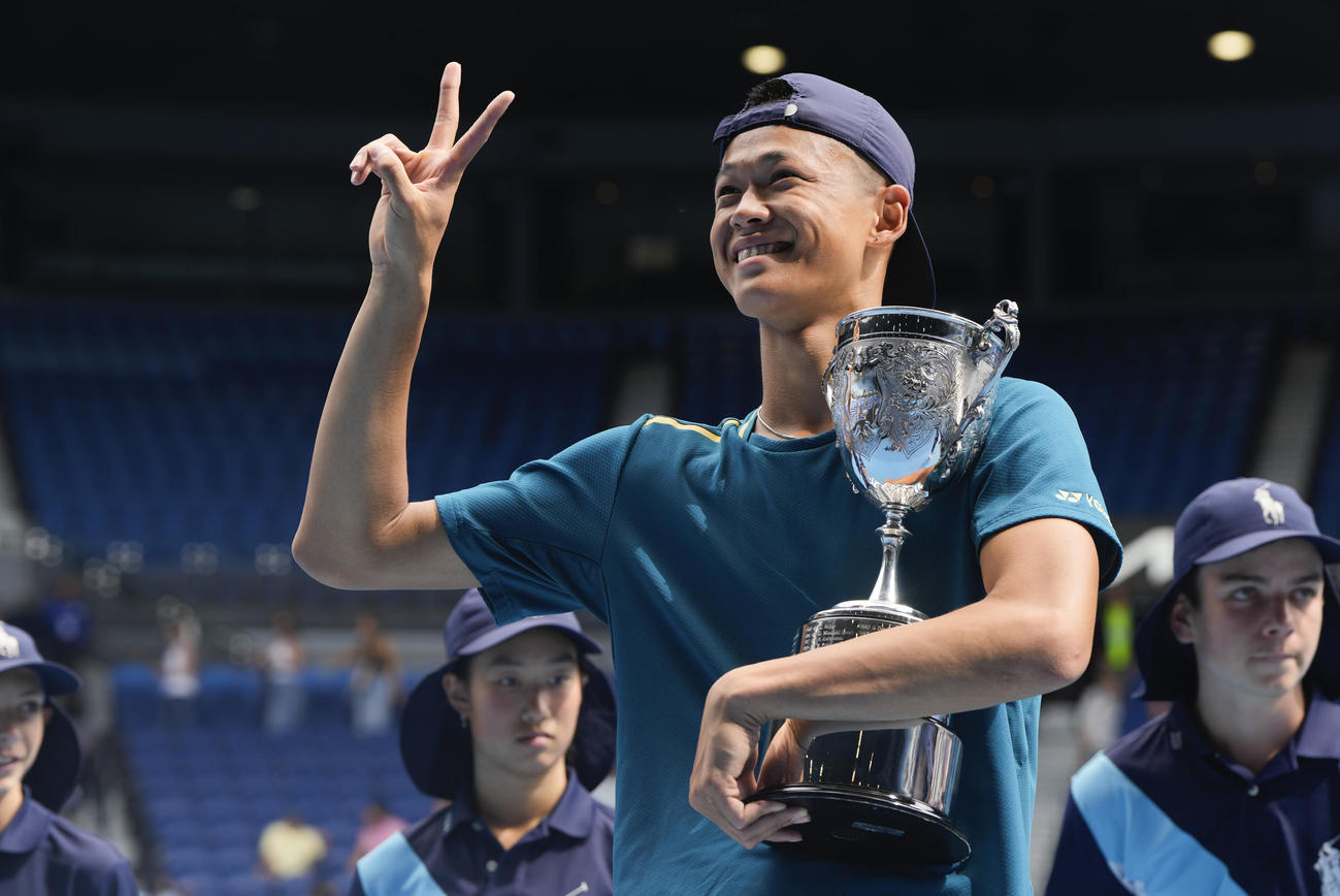 全豪オープン・ジュニアで優勝を飾った坂本怜（AP）