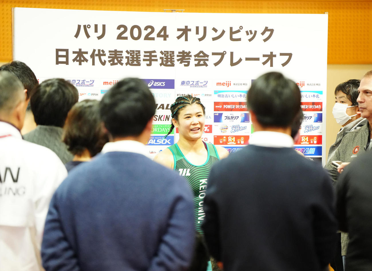 試合後、取材に応じる尾崎（撮影・江口和貴）