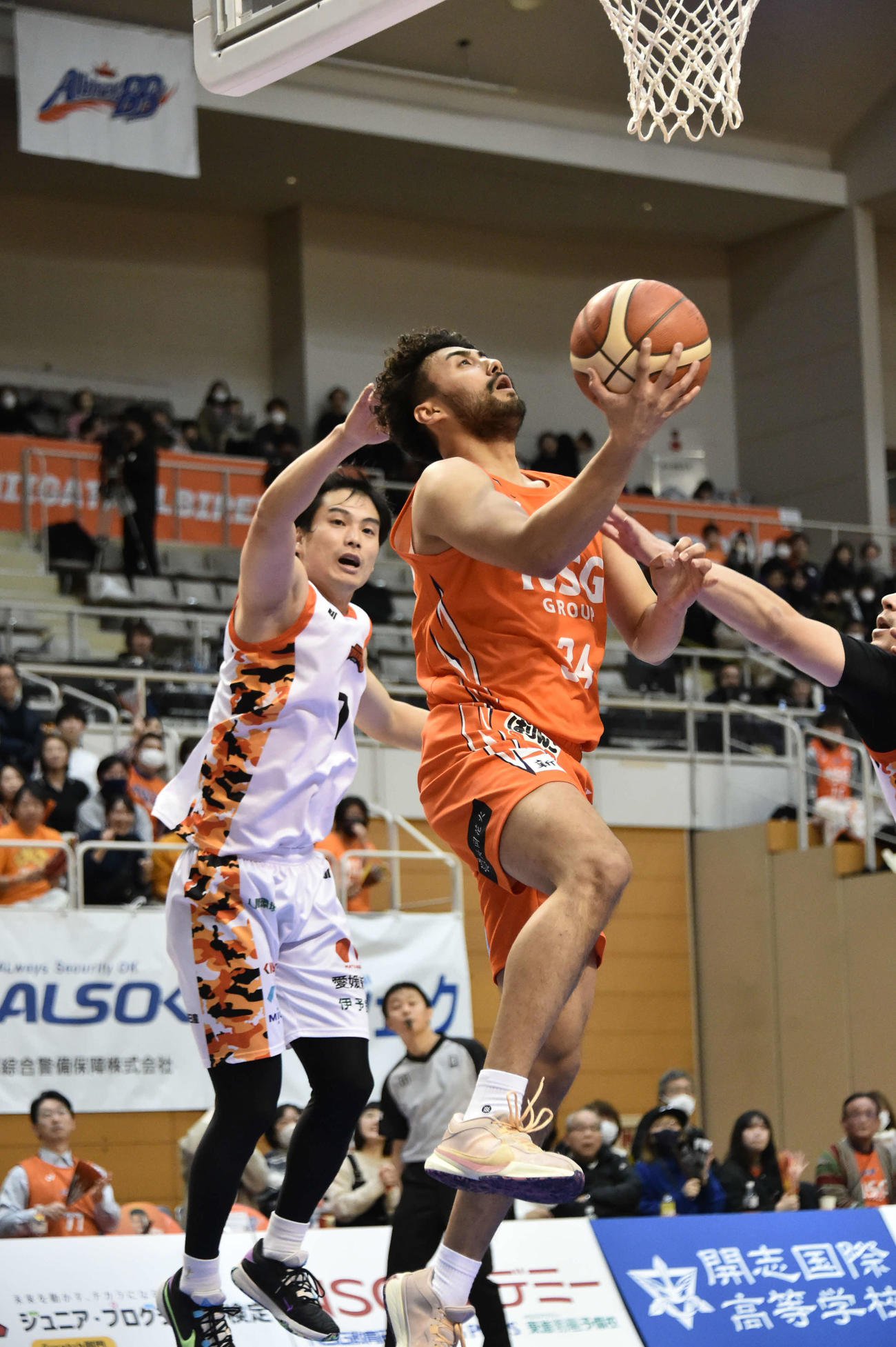 第2Q、新潟遠藤がシュートを決める