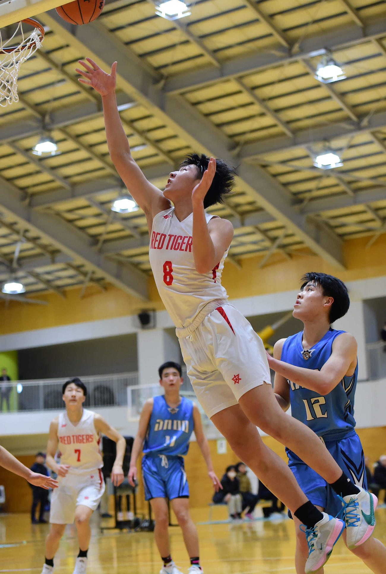 第1Q、シュートを放つ高野