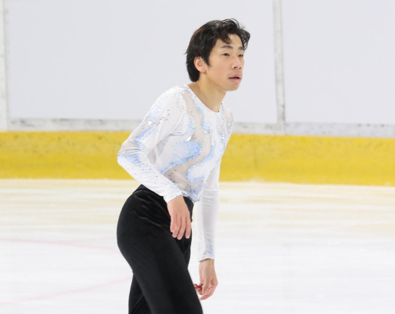 国民スポーツ大会冬季大会　成年男子SPに臨む織田（撮影・藤塚大輔）