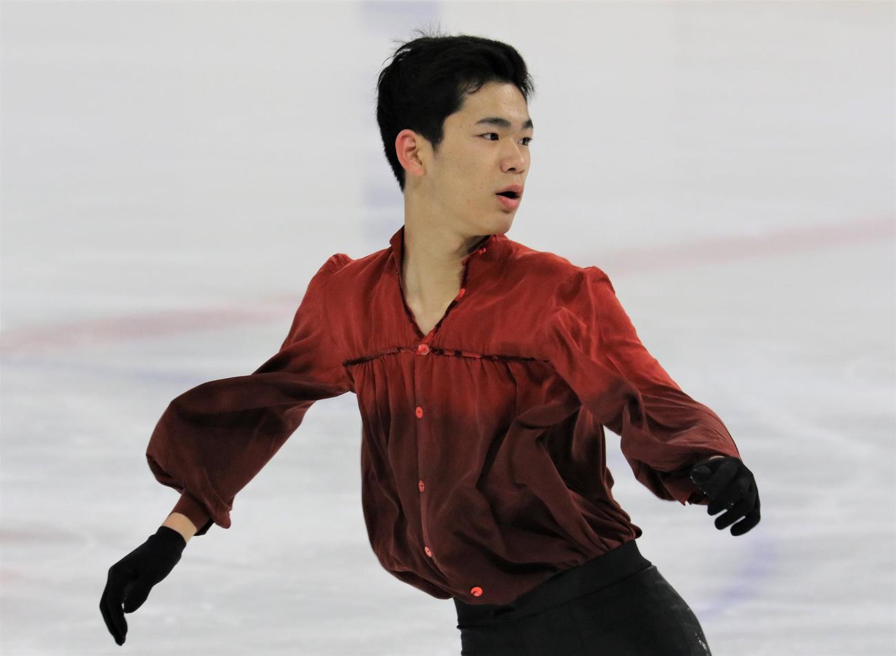 国民スポーツ大会冬季大会　少年男子フリーで演技を披露する織田信義（撮影・藤塚大輔）