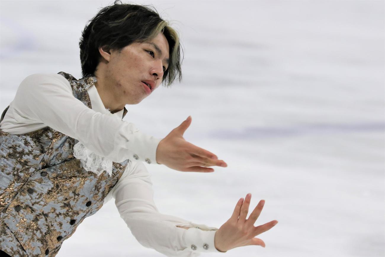 国民スポーツ大会冬季大会　少年男子フリーで演技を披露する三浦（撮影・藤塚大輔）