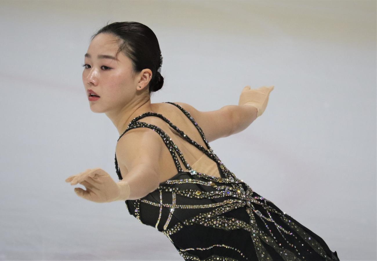 国民スポーツ大会冬季大会　成年女子SP直前の6分間練習に臨む樋口（撮影・藤塚大輔）