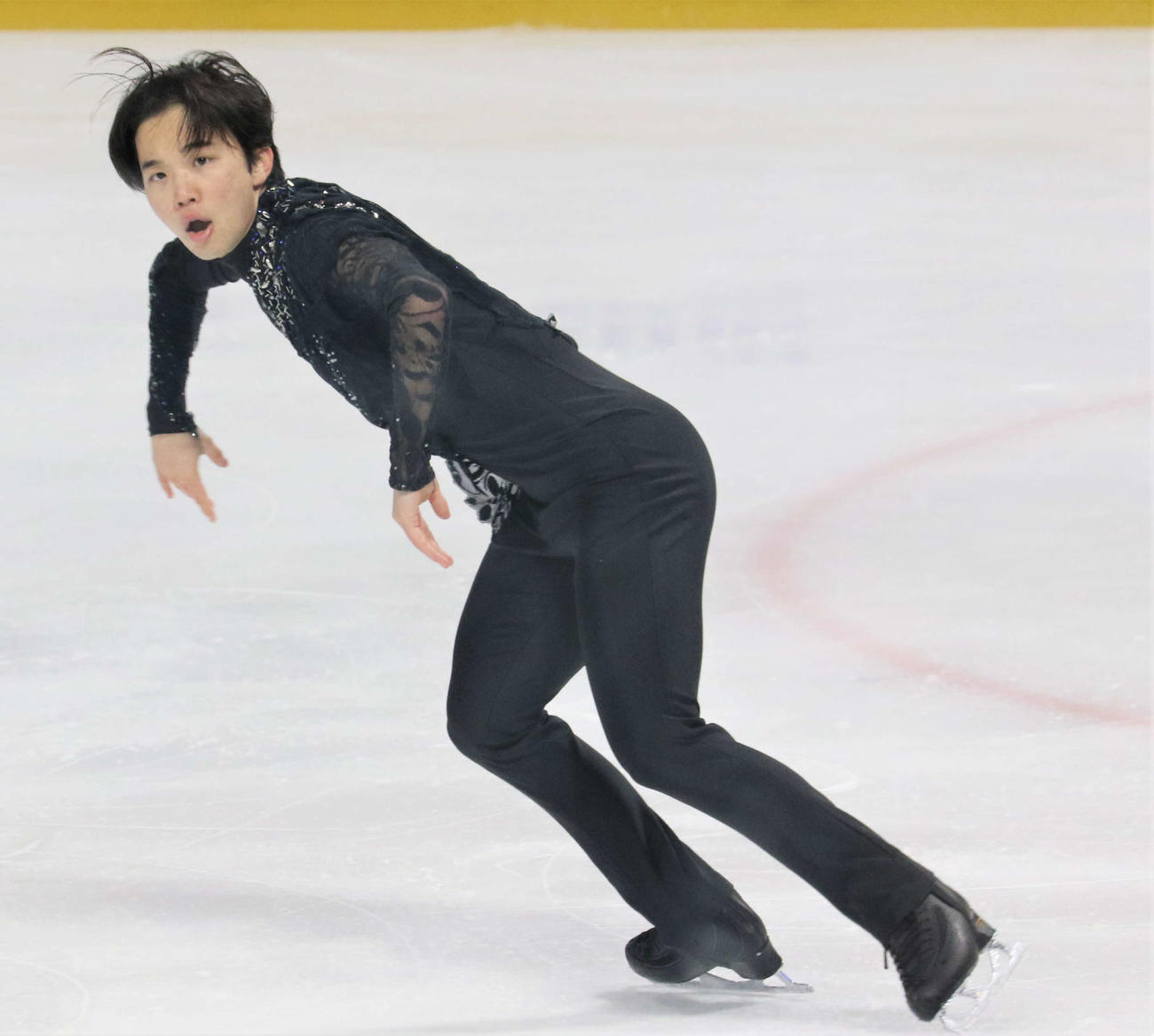 国民スポーツ大会冬季大会　成年男子フリーで演技を披露する友野（撮影・藤塚大輔）