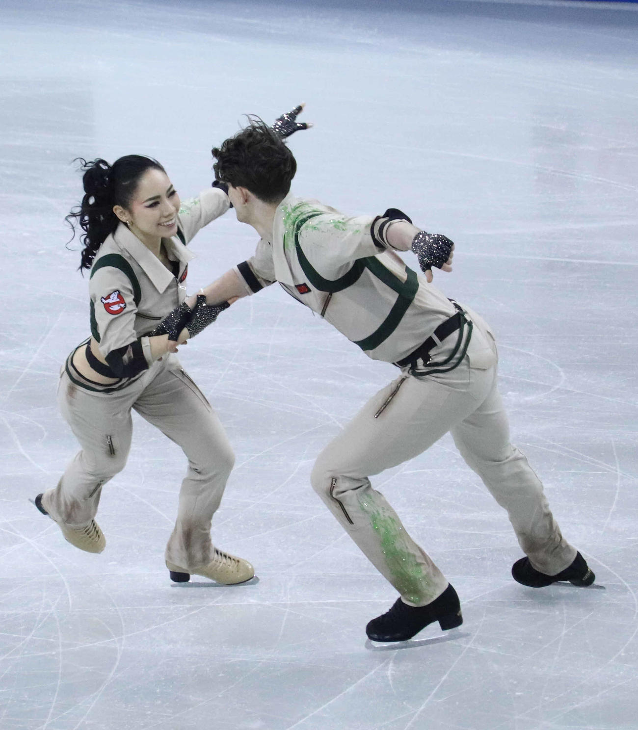 リズムダンスに臨んだ小松原美里、尊組（撮影・竹本穂乃加）