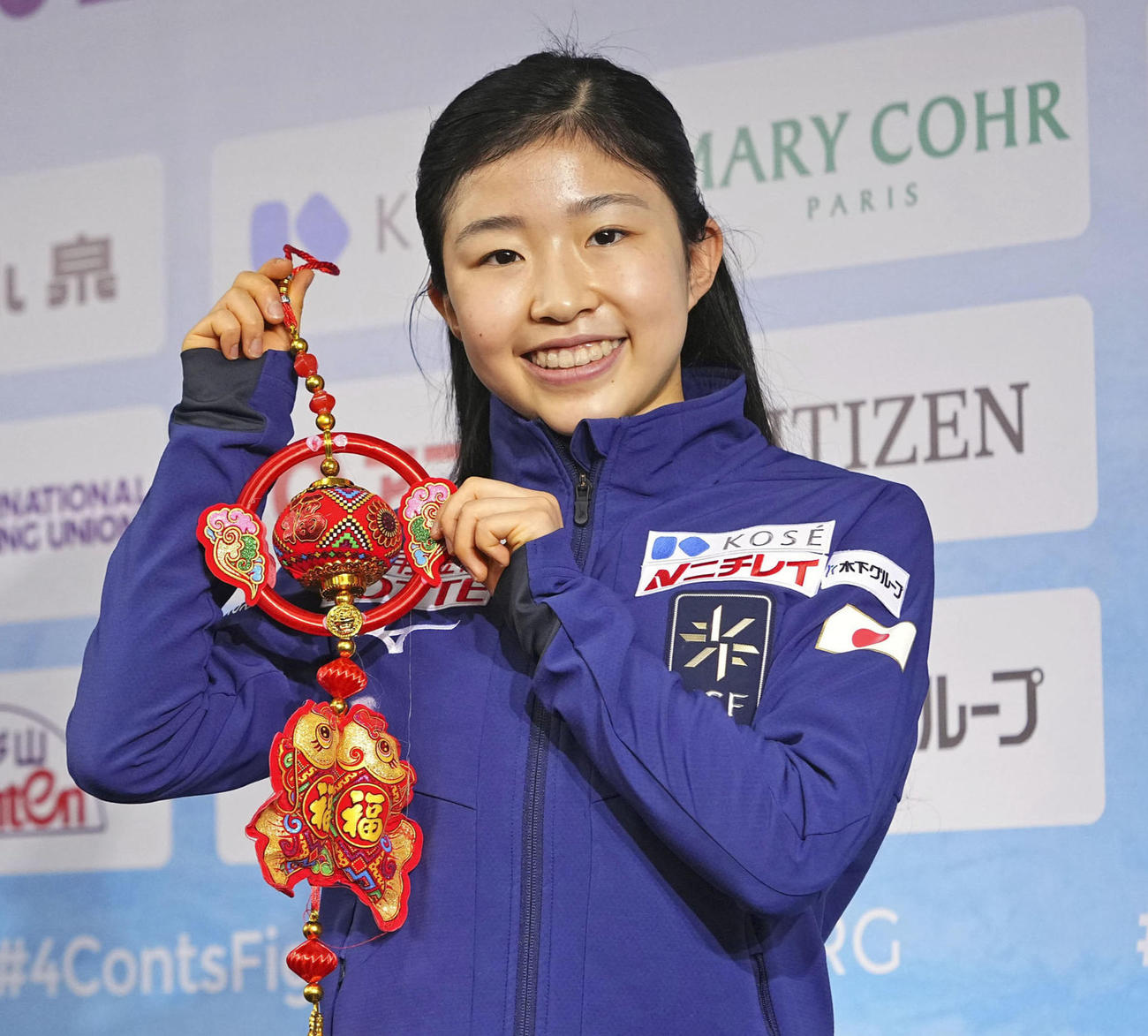 初優勝から一夜明けて、笑顔を見せる千葉（共同）