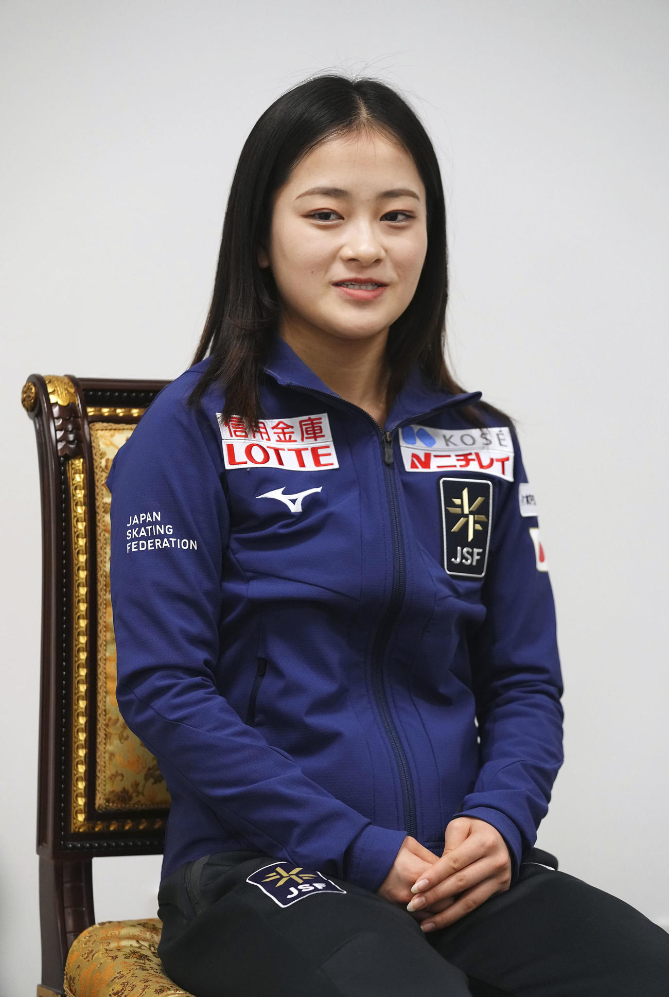 取材に応じる女子で3位に入った渡辺倫果（共同）