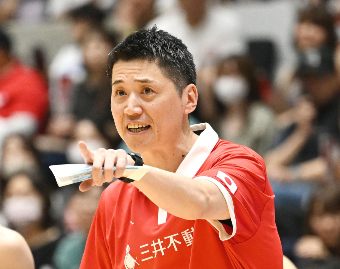バスケ女子日本代表の恩塚亨監督（2023年撮影）