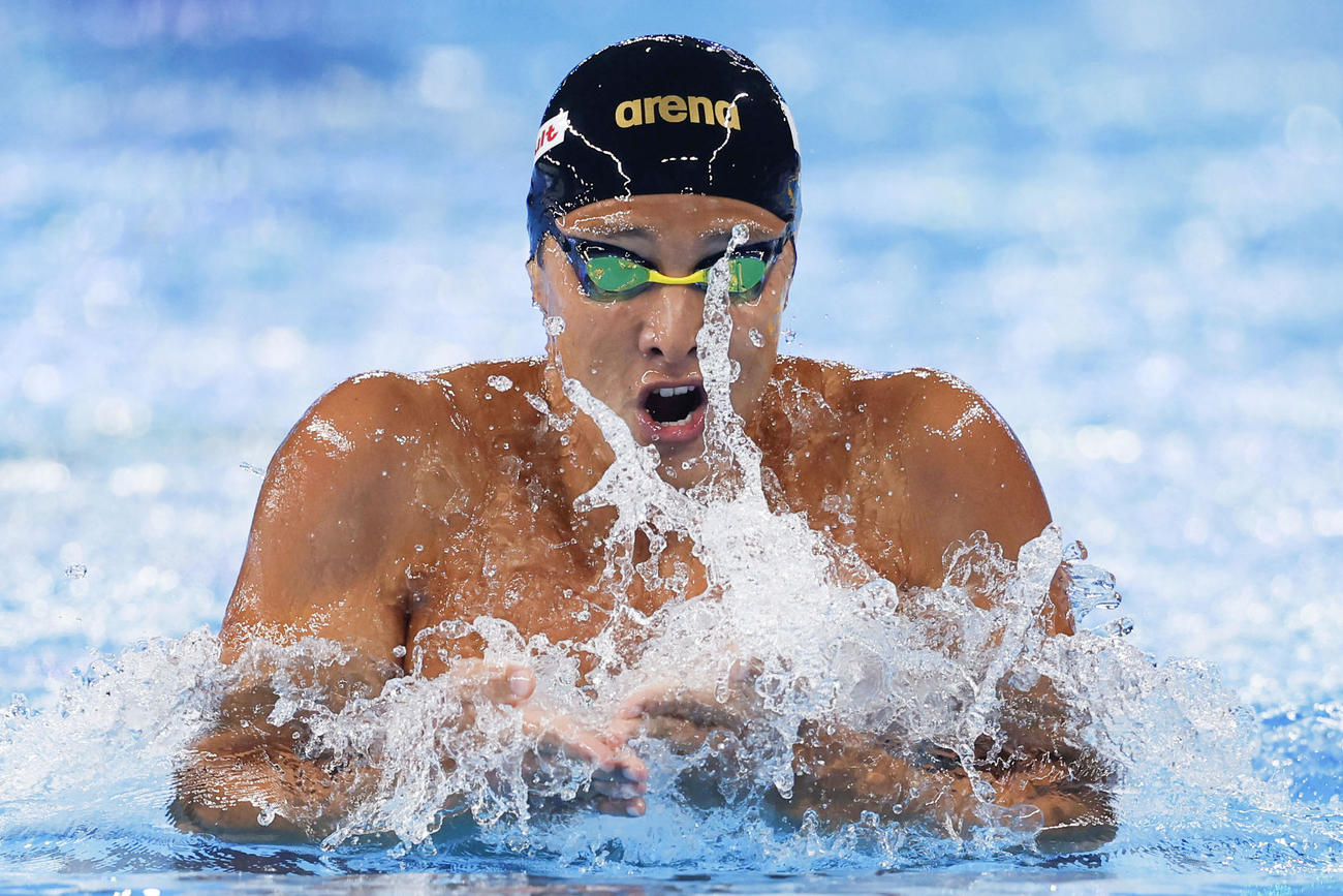 男子200メートル個人メドレーで4位となった瀬戸大也の平泳ぎ（共同）