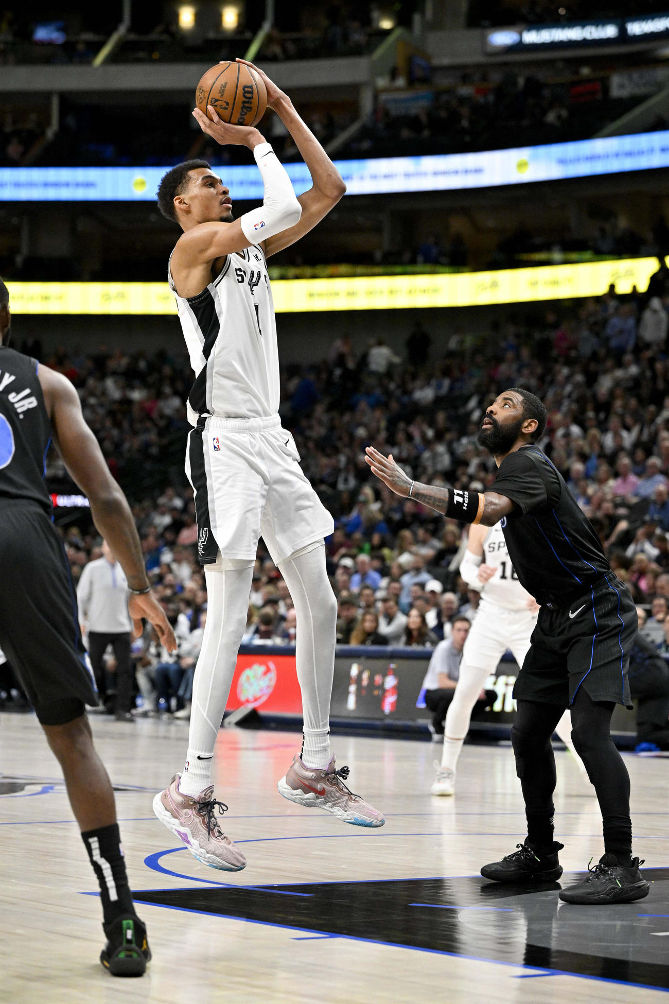 スパーズのウェンバンヤマ（USA TODAY）