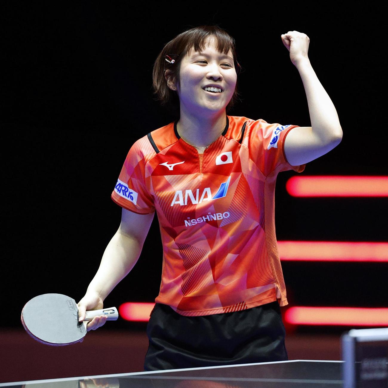 女子1次リーグ　イラン戦の第2試合で勝利し、ガッツポーズする平野美宇（共同）